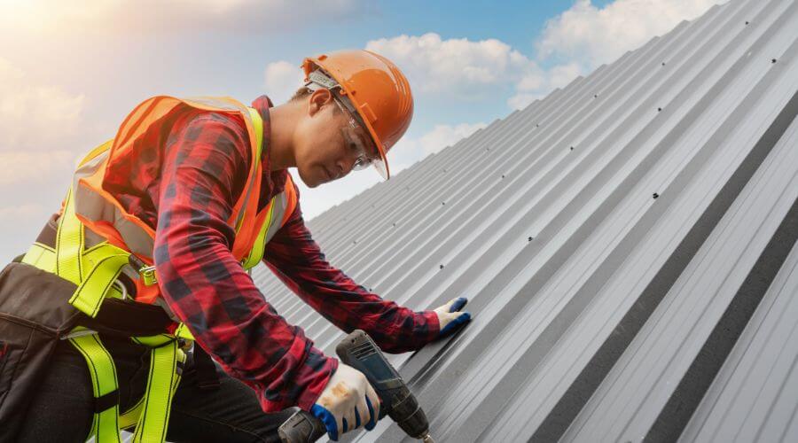 Professional Emergency Roof Repairs services in Davis, IL